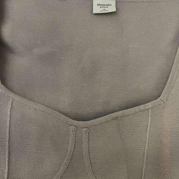 NWOT Abercrombie and Fitch Long Sleeve Top - Picture 5 of 5